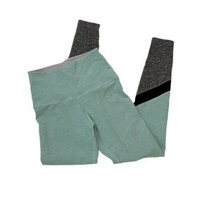Beyond Yoga Leggings Size Small